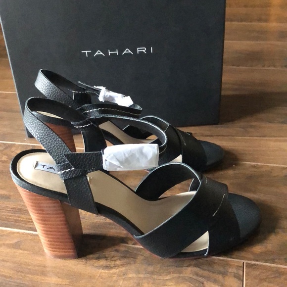 Tahari | Marianne Crossover Sandal - Picture 7 of 8